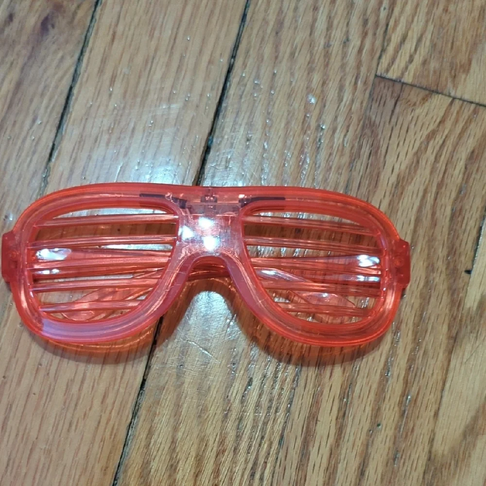 Red Shutter Shades Sunglasses